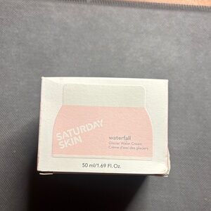 Waterfall Glacier Water Cream - Pink